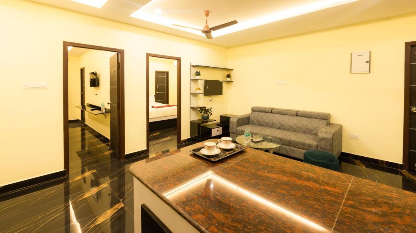 Beestay Hotels Elite Park 티루파티 객실 사진